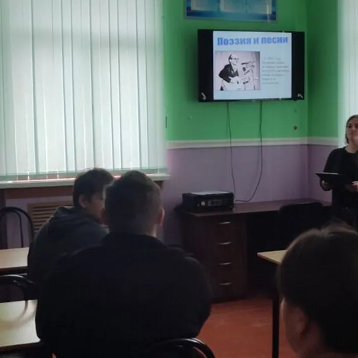 Литературно-музыкальный час «Поэзии чарующие звуки»